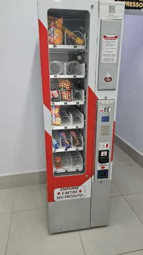 Máquina de Vendas Automática de Snacks - Completa - R$ 5.900 vending machine