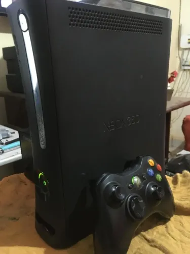 Xbox 360 Elite - Desbloqueado + 15 jogos