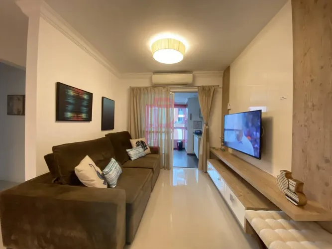 Apartamento mobiliado e equipado para Locação Anual na Praia Brava