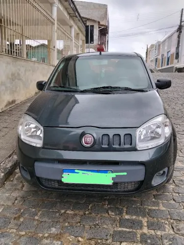 Fiat Uno Attractive 1.4 EVO Fire Flex 8V 4P 2011
