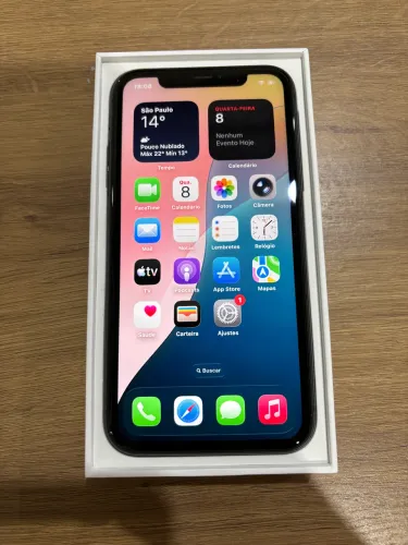 iPhone 11 64 GB