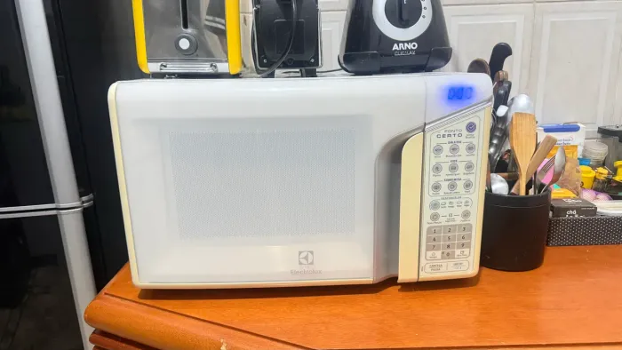Vende-se microondas Electrolux
