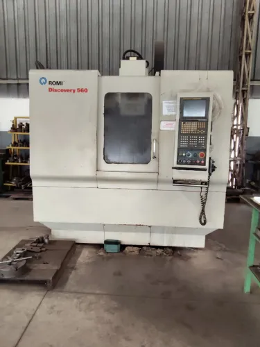 Centro de Usinagem Romi D560  Ano 2003 Comando Fanuc