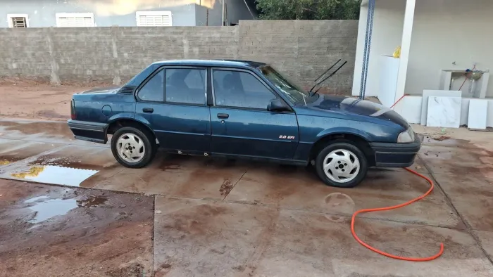 Chevrolet Monza GL 2.0 Efi/sl/l/650/club/barc.2e4p (álcool) 1994