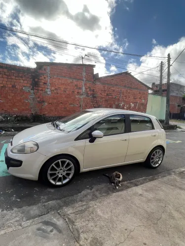 Fiat Punto Attractive 1.4 Fire Flex 8V 5P 2013