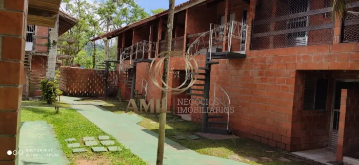 Casa em Condomínio à Venda em Ubatuba-SP, Bairro Rio da Prata: 1 Quarto, 1 Banheiro, 1 Vag