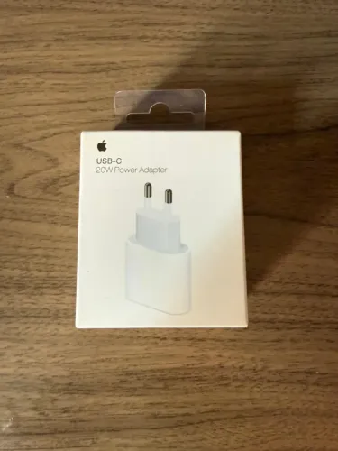 Carregador Apple Original USB-C 20W