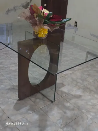 Mesa madeira e cadeiras da Parma móveis 