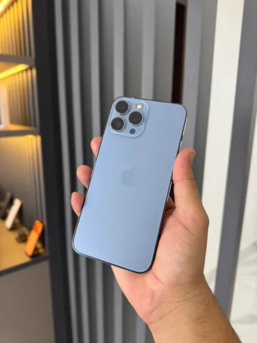 iPhone 13 Pro Max 128 gigas com acessórios