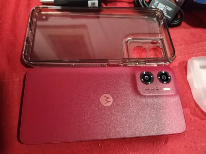 Moto G05 256GB Novo | Película de Vidro + Capa Dupla + Carregador | Estado de Zero