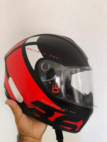 Capacete FLY tamanho 60 