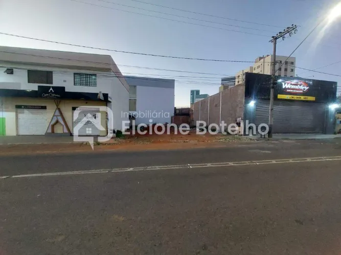 Área Comercial à Venda no Bairro Saraiva | Uberlândia-MG