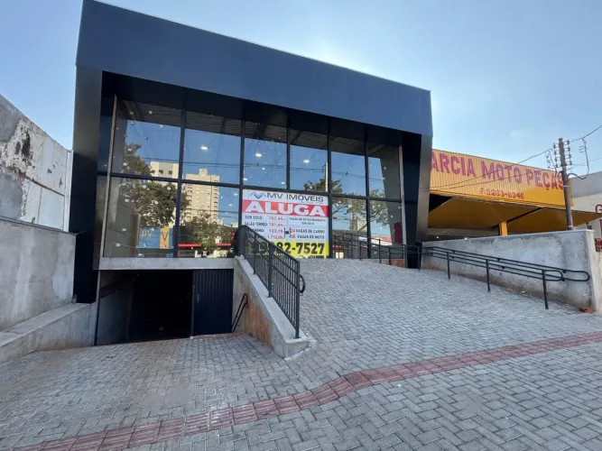 Imóvel Comercial/Industrial | Avenida Colombo | 1.718m² | Com Subsolo | Maringá/PR