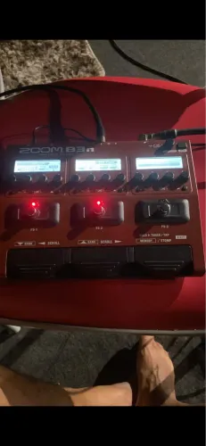 Pedaleira ZOOM B3n