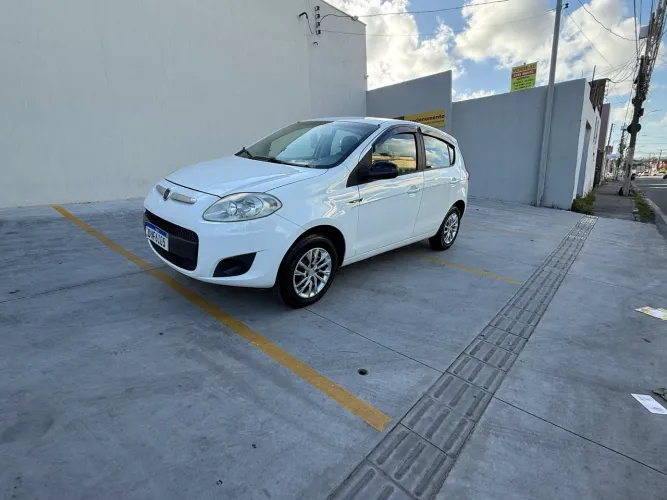 Fiat Palio Attractive 1.0 EVO Fire Flex 8V 5P 2013