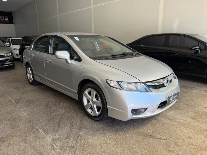 Honda Civic Sedan LXS 1.8/1.8 Flex 16V Aut. 4P 2010