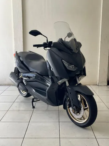 Yamaha X-MAX 250