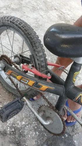 Bicicleta semi nova aro 14 WhatsAp *pp *
