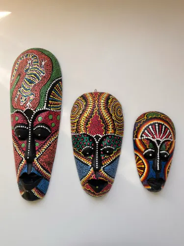 Máscaras africanas decorativas