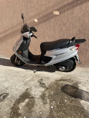 suzuki burgman 125