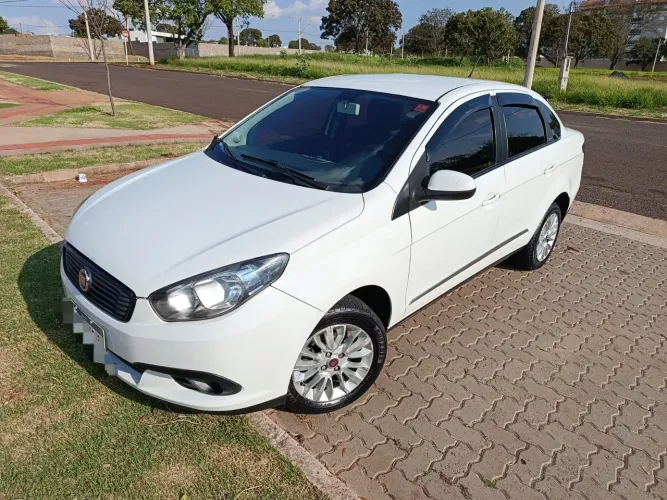 Fiat Grand Siena Attrac. 1.4 EVO F.flex 8V 2020