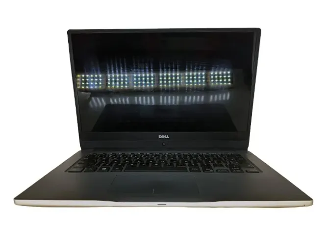 DELL Core i7 Sétima Geração - RAM 8GB - HD 128GB SSD - Placa de Vídeo Dedicada-Sem Bateria