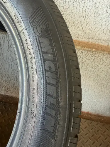 Pneu Michelin aro 20 265/50R20