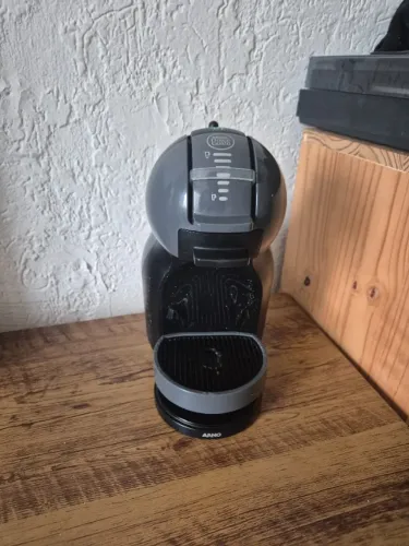 Cafeteira Dolce Gusto 220v + transformador 