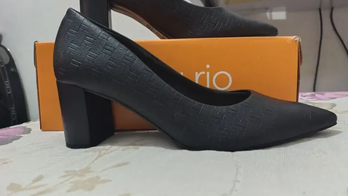 Scarpin tamanho 37 beira rio, usado apenas uma vez, novo e sem rasura