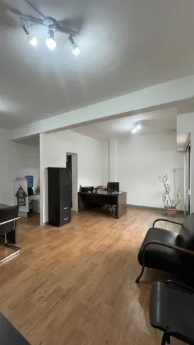 Alugo loja no Alipio de Melo direto com o proprietário