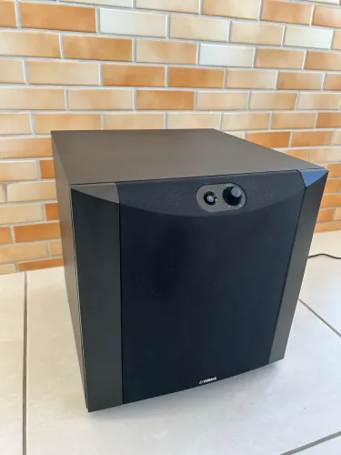 Subwoofer ativo SW300 250w 10 pol Yamaha