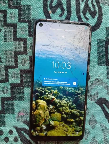 Vende-se celular motg8play