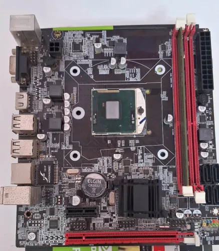 Kit Placa mãe + i3-2350M + 4GB DDR3 (Defeito entrada SATA)