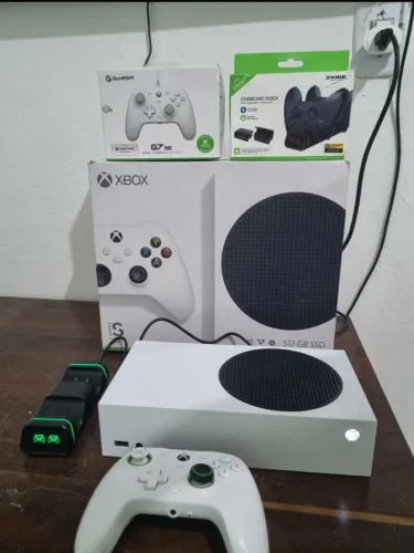 Xbox Series S + 90 jogos + Nota Fiscal