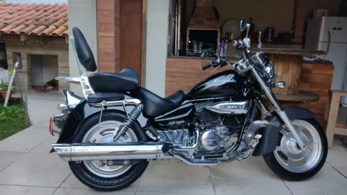 Moto Kasinski Mirage 250
