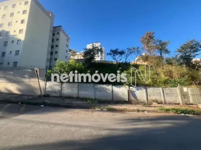 Lote Área Terreno, de aproximadamente 444,00m²;, no Manacás.
