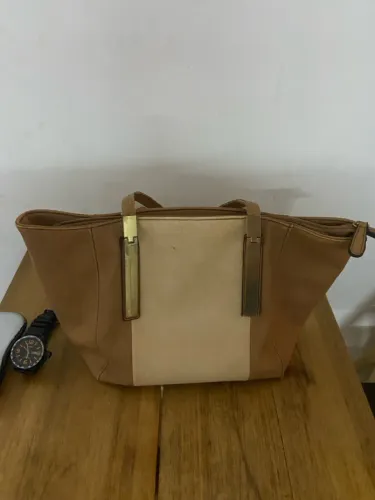 Bolsa Feminina Transversal / Ombro Elegante Tons Neutros com Detalhes Dourados