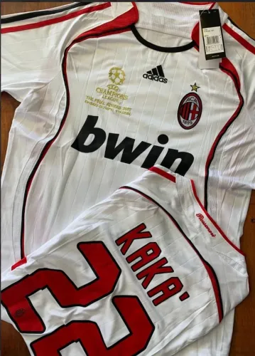 Camisa Milan Kaká retrô