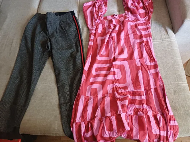 Lote 84 Peças de Roupas Femininas/Masculina/Infantil