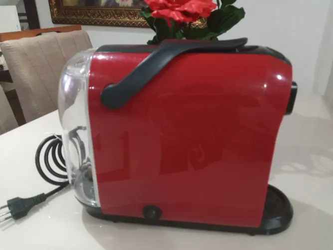 Máquina de café expresso 3 corações