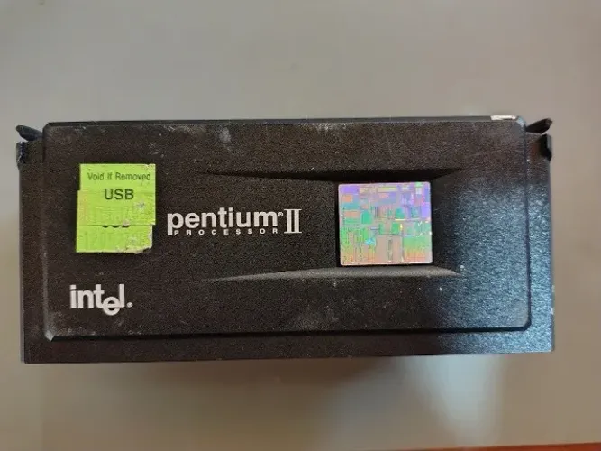 Processador Raridade Intel Pentium II 350Mhz 512kb Cache Slot1