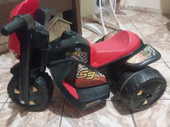 Moto eletrica infantil bandeirantes 
