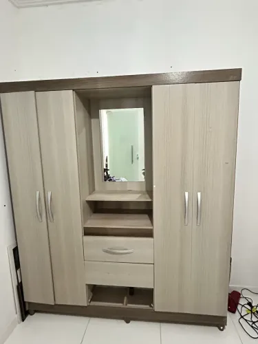 DOAÇÃO GUARDA-ROUPA 
