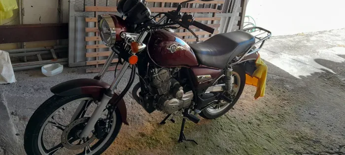 Vendo haoujue chopper road 150 moto super conservada pegar e rodar 