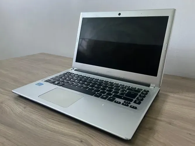 Notebook Acer I3 / 8GB / SSD