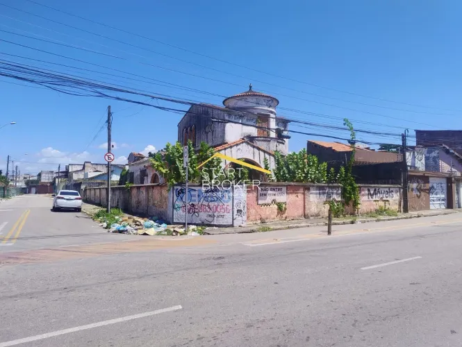 Terreno Comercial 981m² na Av. Francisco Sá | Excelente Localização
