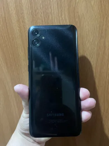 Sansung A04e,64 gb