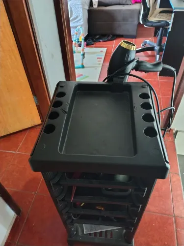 Carrinho Auxiliar Cabeleireiro ou Barbeiro