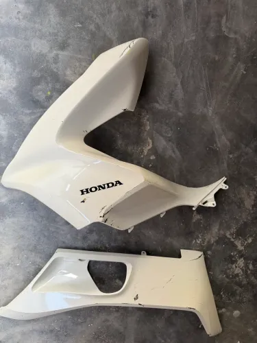 Peça de moto PCX 150 beje 