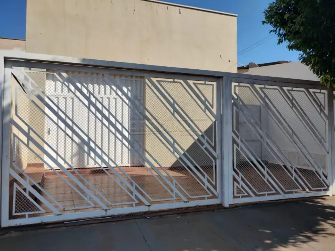 Imóvel com parte comercial e residencial com locação boa para comércio